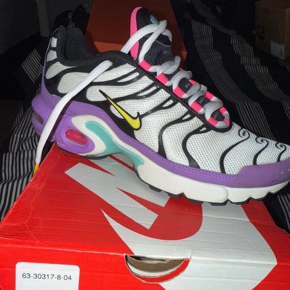 Air Max Plus - Picture 1 of 5